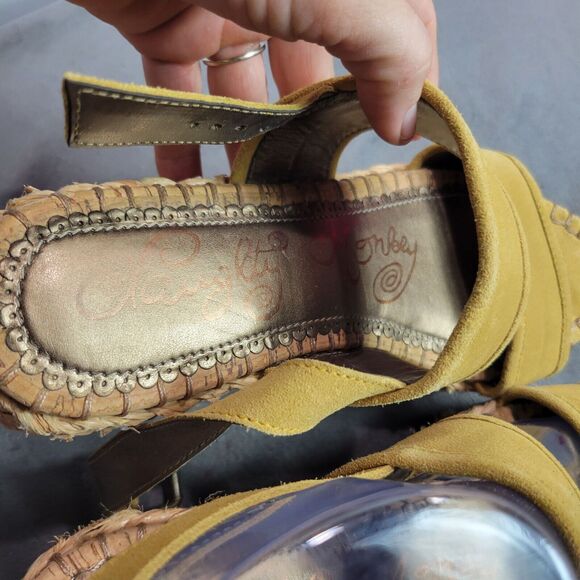 Naughty Monkey Womens Espadrille Wedge Sandals Size 8.5 Yellow Suede & Raffia - Picture 3 of 13